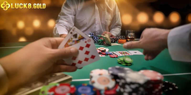 Đôi nét giới thiệu về tựa game bài Poker Luck8